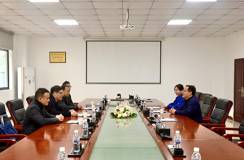 사오관시 통전부 부부장 왕후이화 일행, 오라이신소재 방문 설맞이 위문